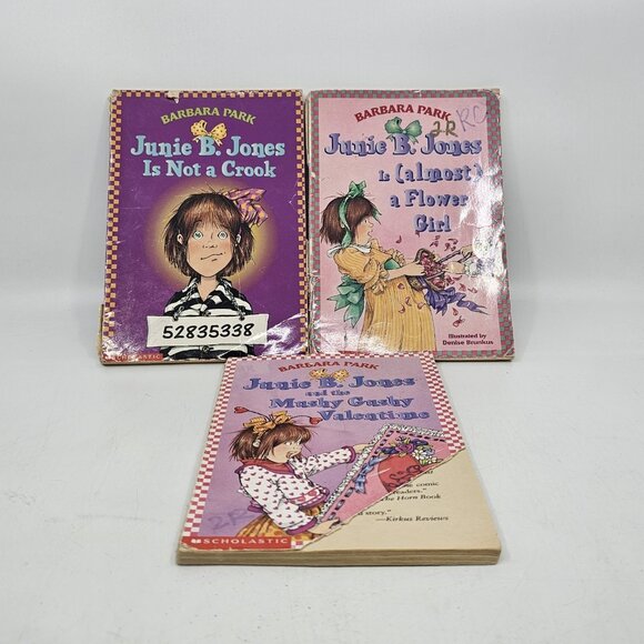 Junie B. Jones Has A Peep in Her Pocket Books Mixed Lot of 9 Barbara Park - Picture 3 of 16